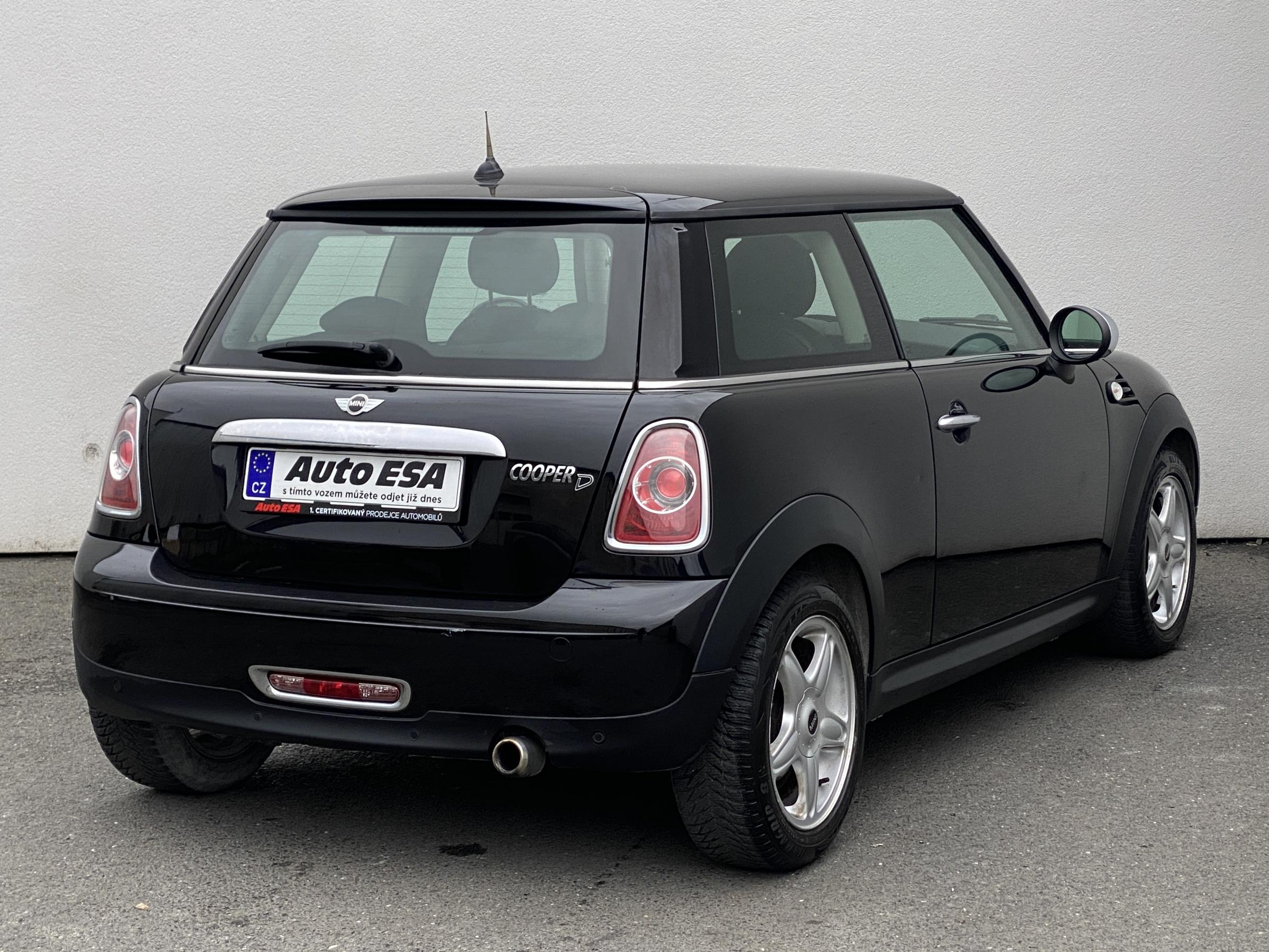 Mini Cooper, 2011 - pohled č. 4