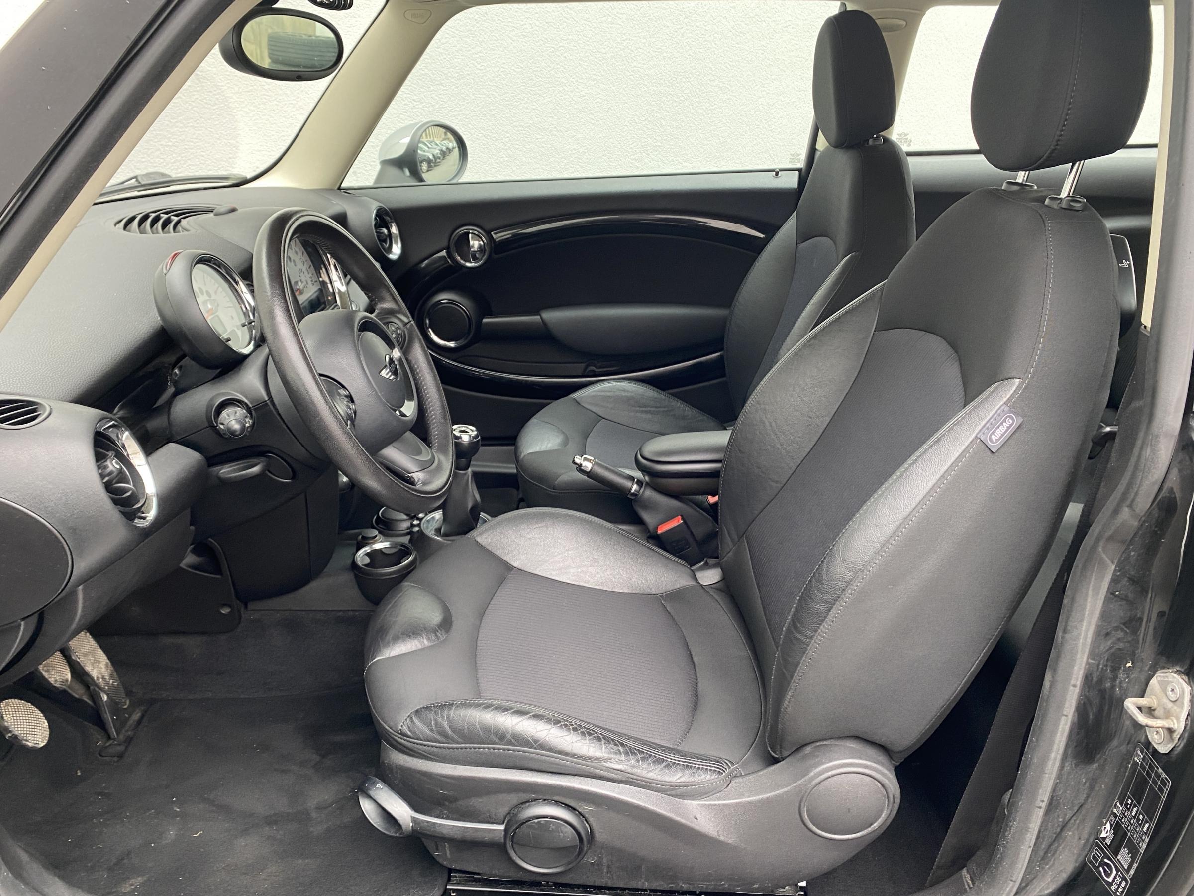 Mini Cooper, 2011 - pohled č. 9