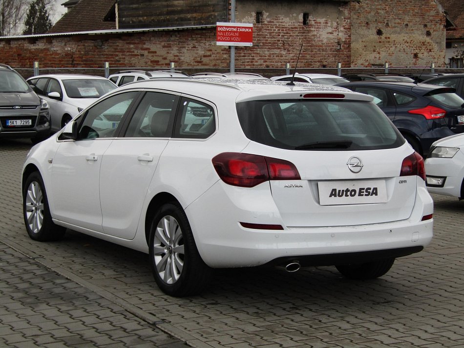 Opel Astra 2.0 CDTi 
