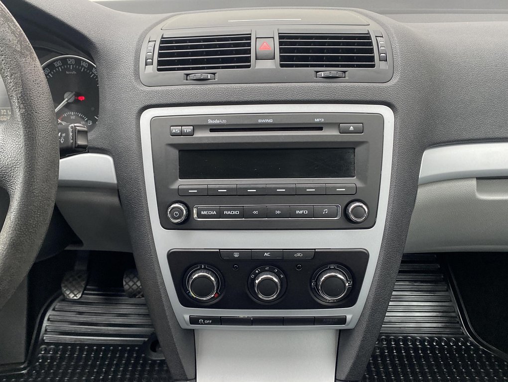 Škoda Octavia II 1.6 TDi Ambition