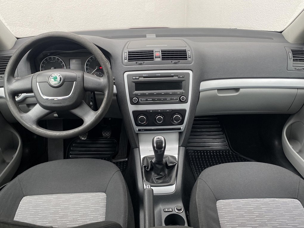 Škoda Octavia II 1.6 TDi Ambition
