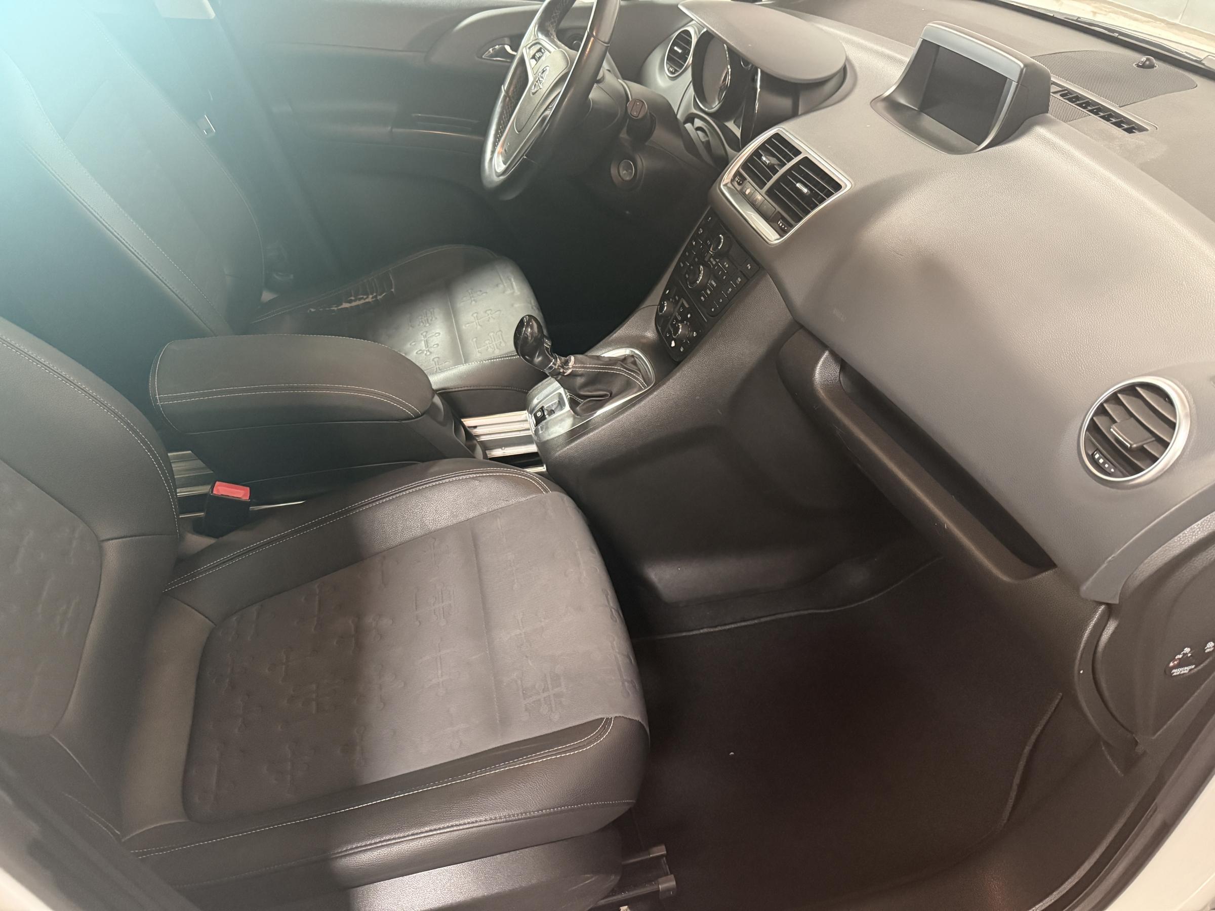 Opel Meriva, 2013 - pohled č. 13