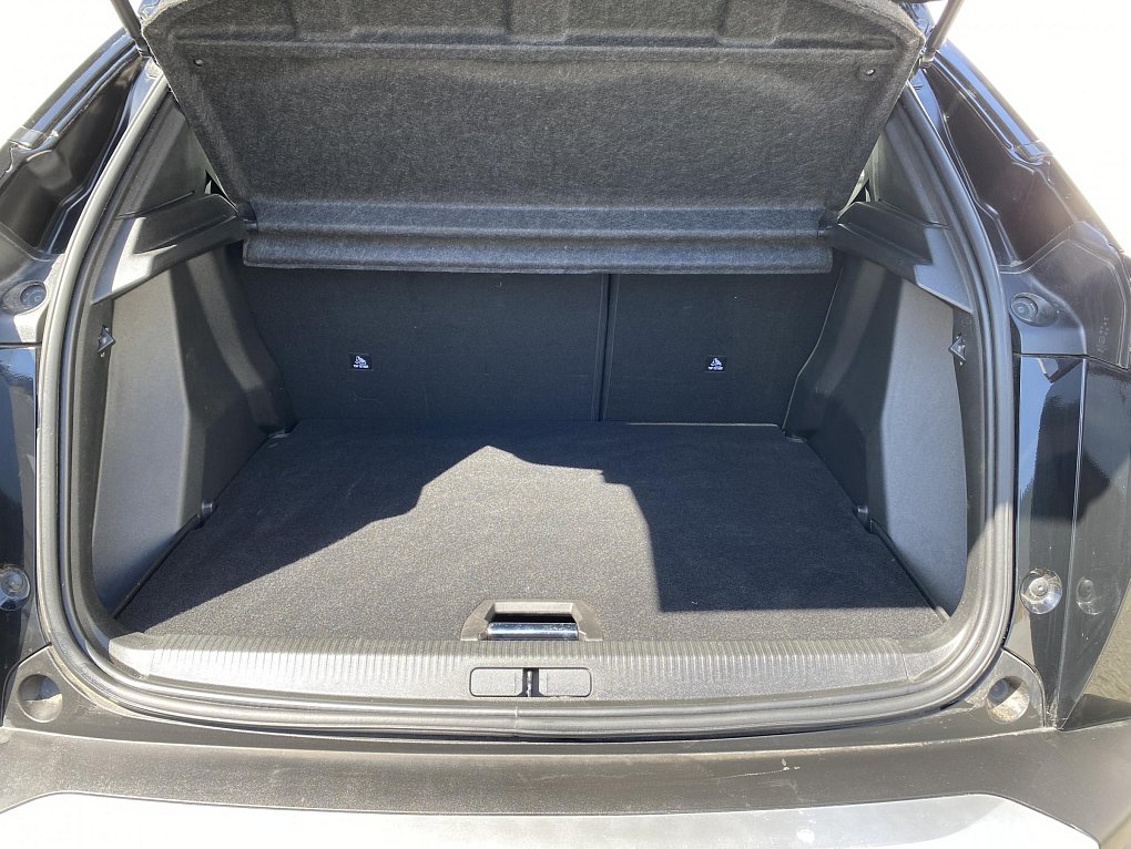 Peugeot 2008 1.2PT Allure