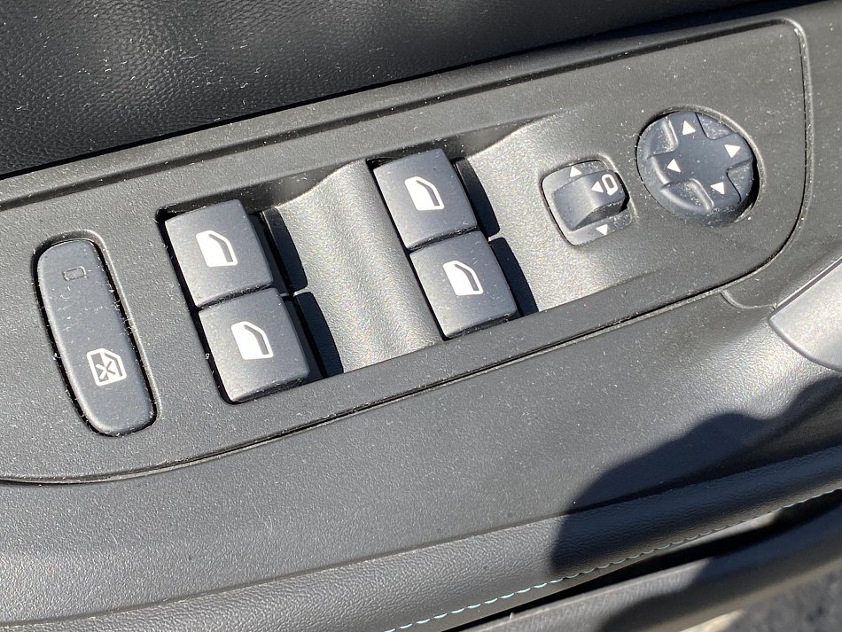 Peugeot 2008 1.2PT Allure