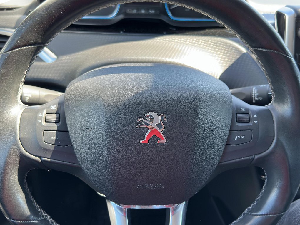 Peugeot 2008 1.2PT 