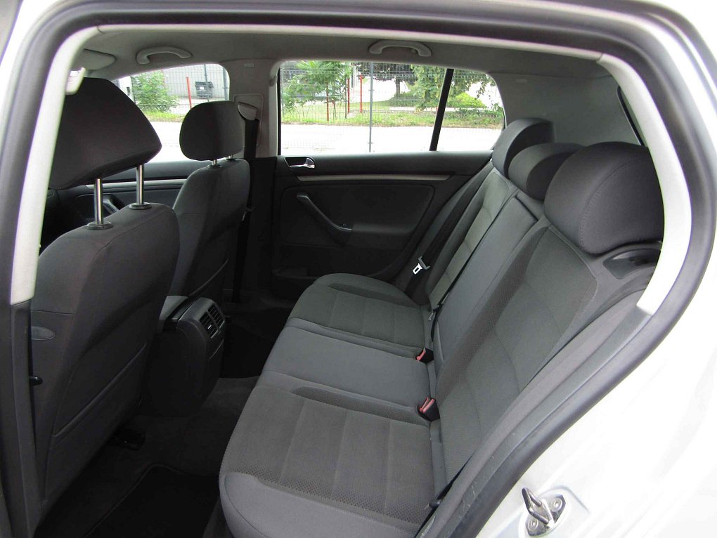 Volkswagen Golf 2.0 TDi 