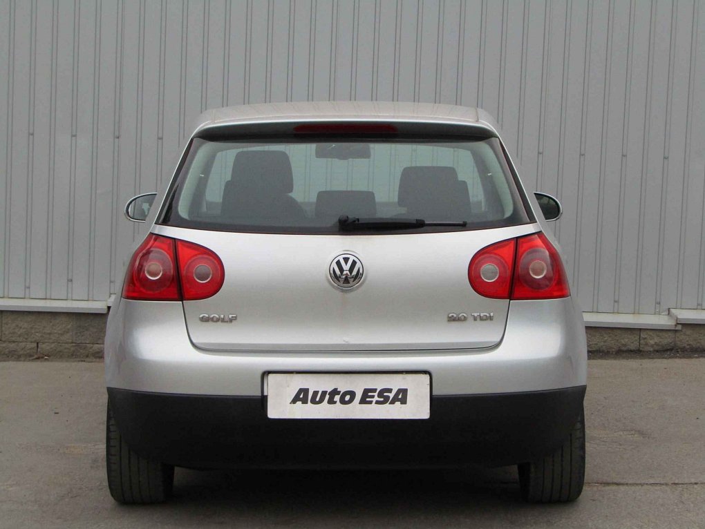 Volkswagen Golf 2.0 TDi 
