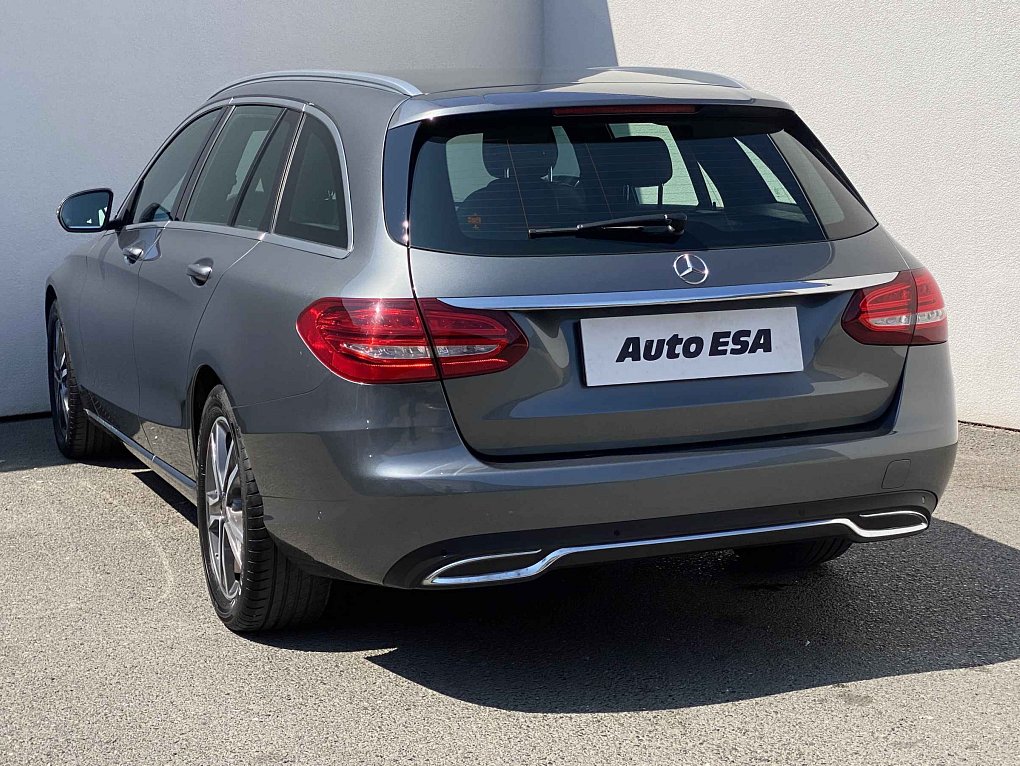Mercedes-Benz Třída C 2.0T Avantgarde C200