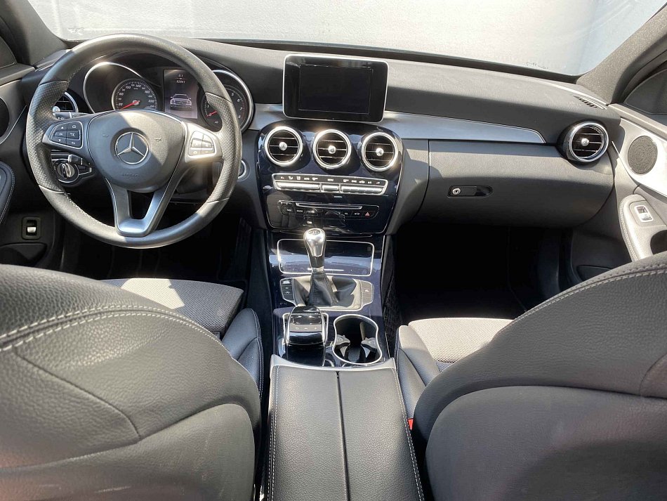 Mercedes-Benz Třída C 2.0T Avantgarde C200