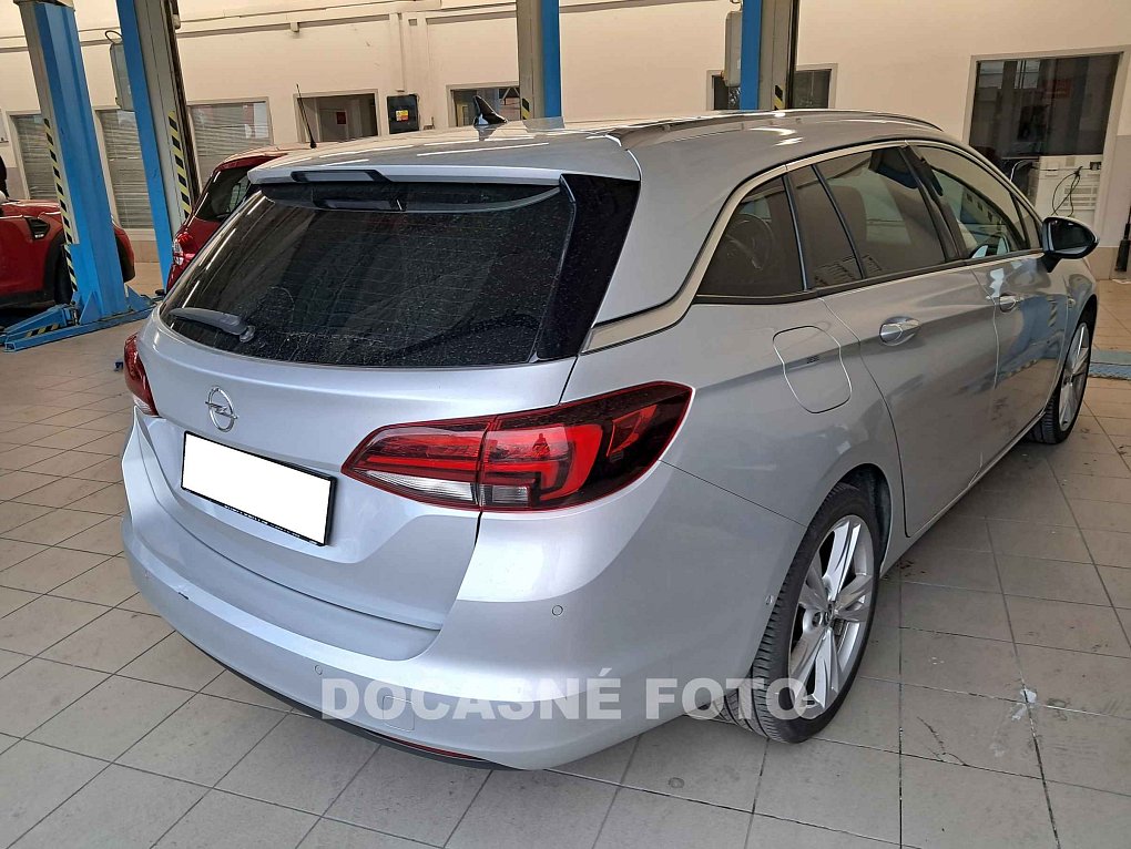 Opel Astra 1.5 CDTi 