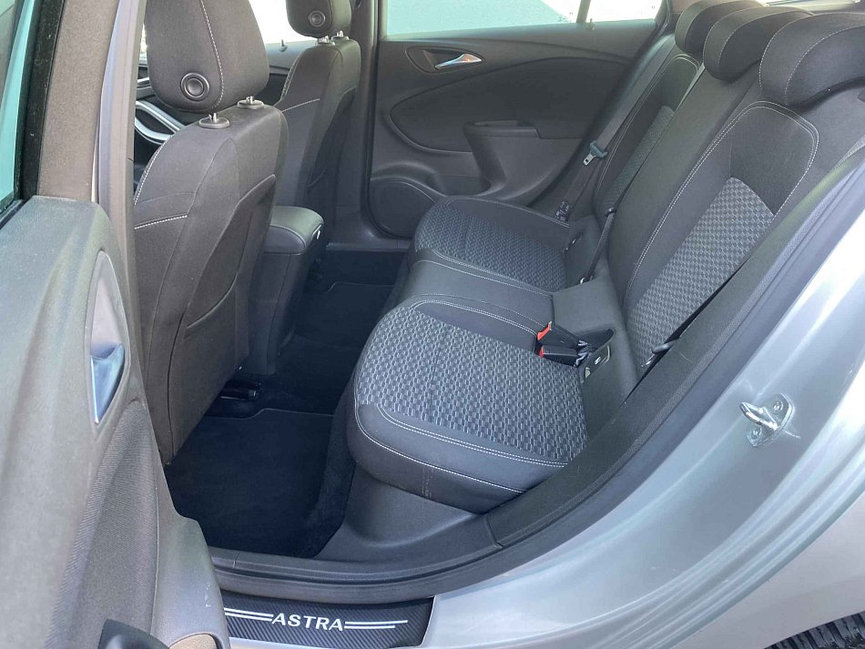 Opel Astra 1.4 T Edition