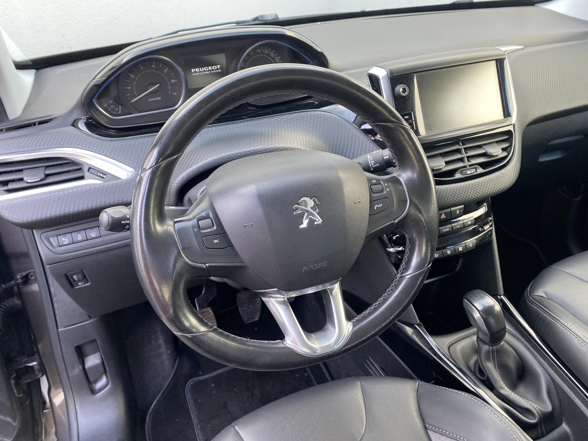 Peugeot 2008, 2015 - pohled č. 16