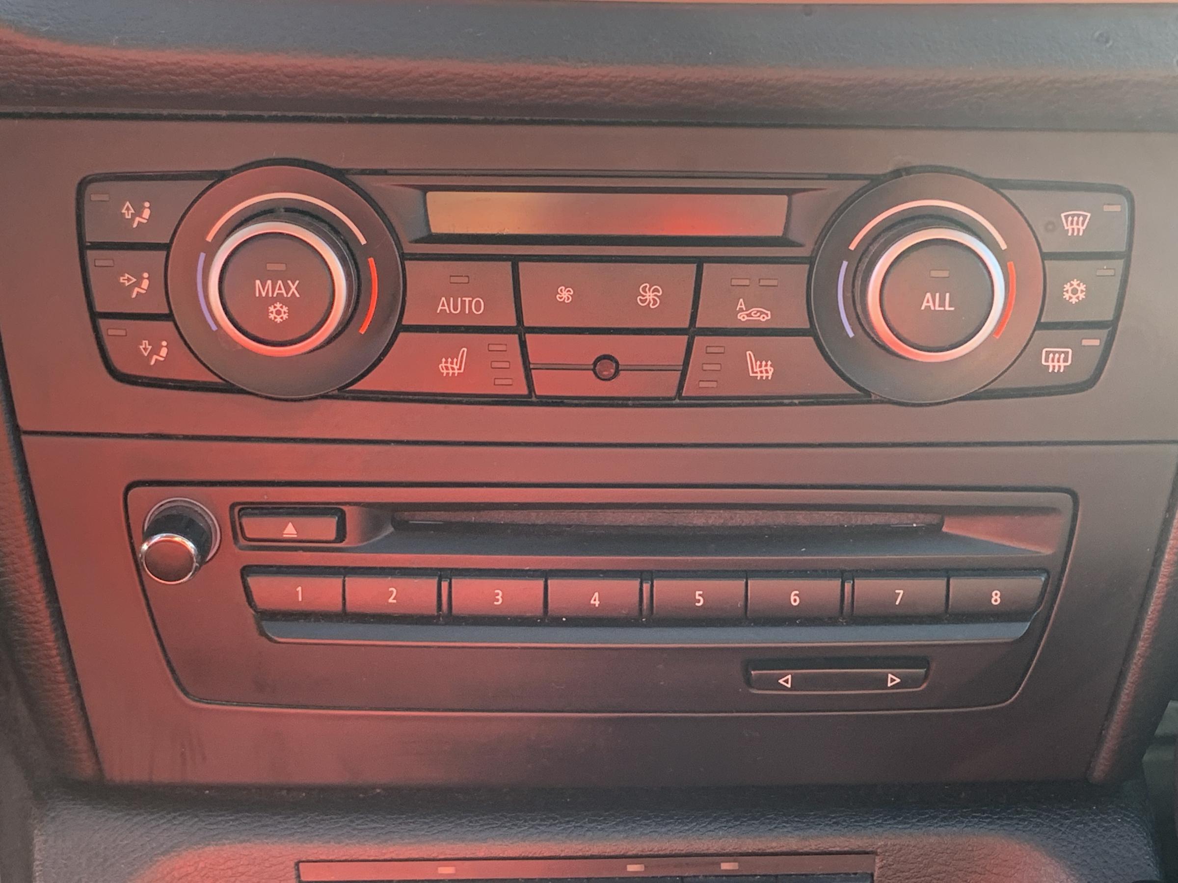 BMW X1, 2011 - pohled č. 16