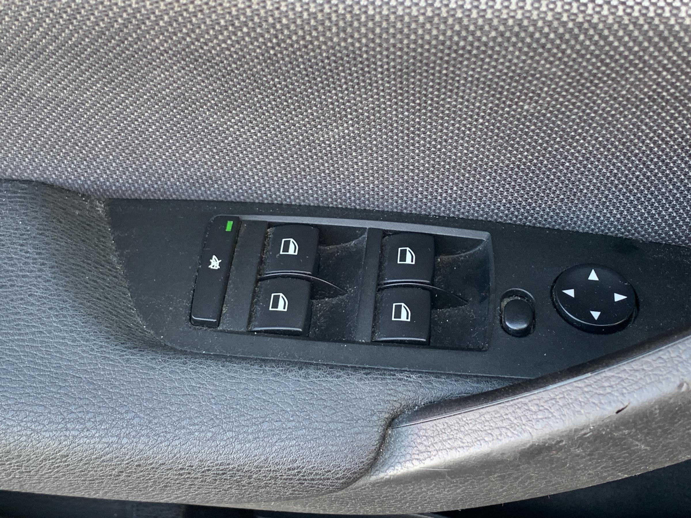 BMW X1, 2011 - pohled č. 18