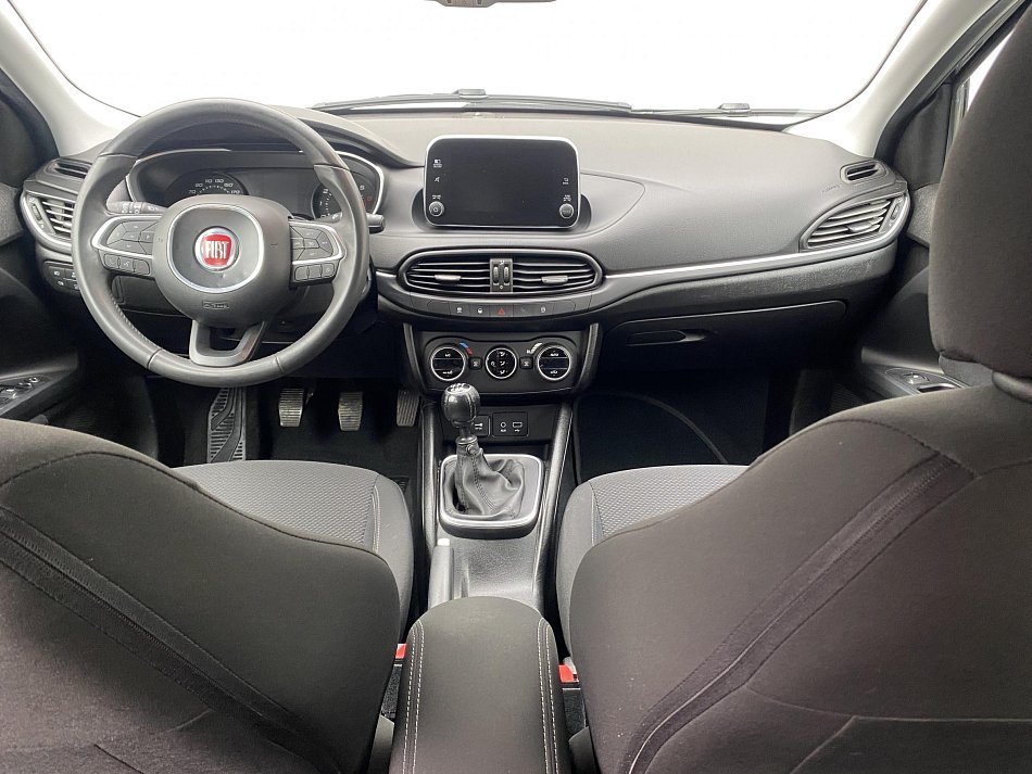 Fiat Tipo 1.4T-Jet Lounge