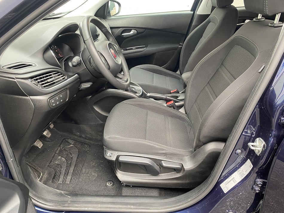 Fiat Tipo 1.4T-Jet Lounge