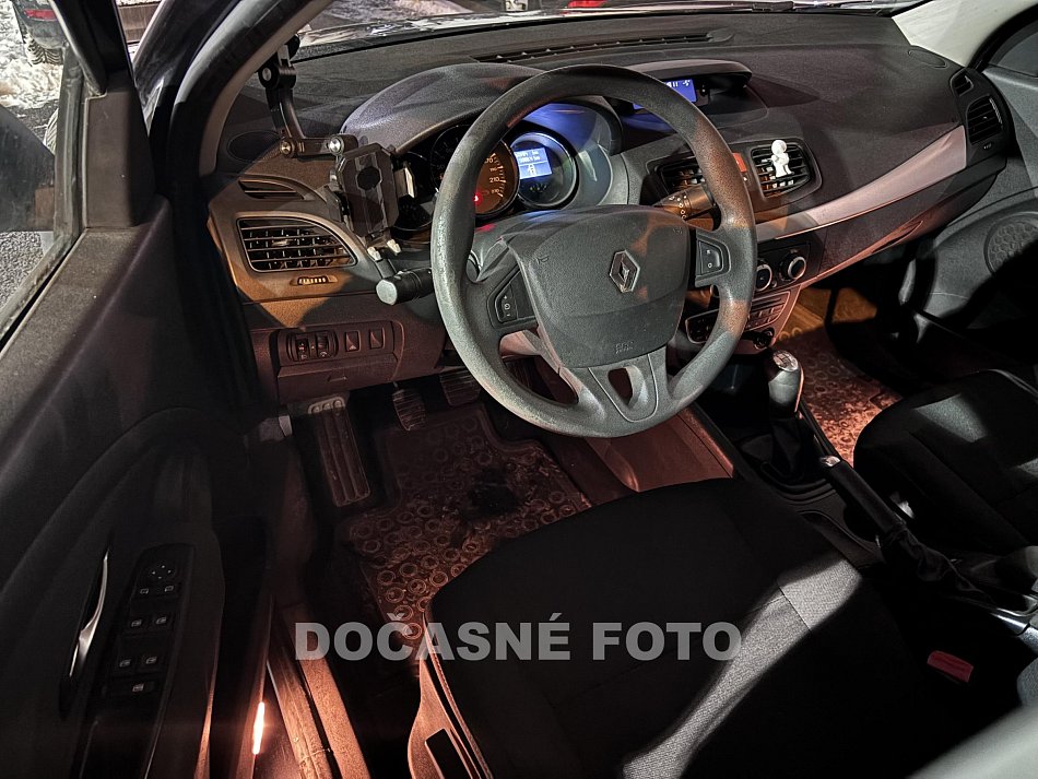 Renault Fluence 1.6i 
