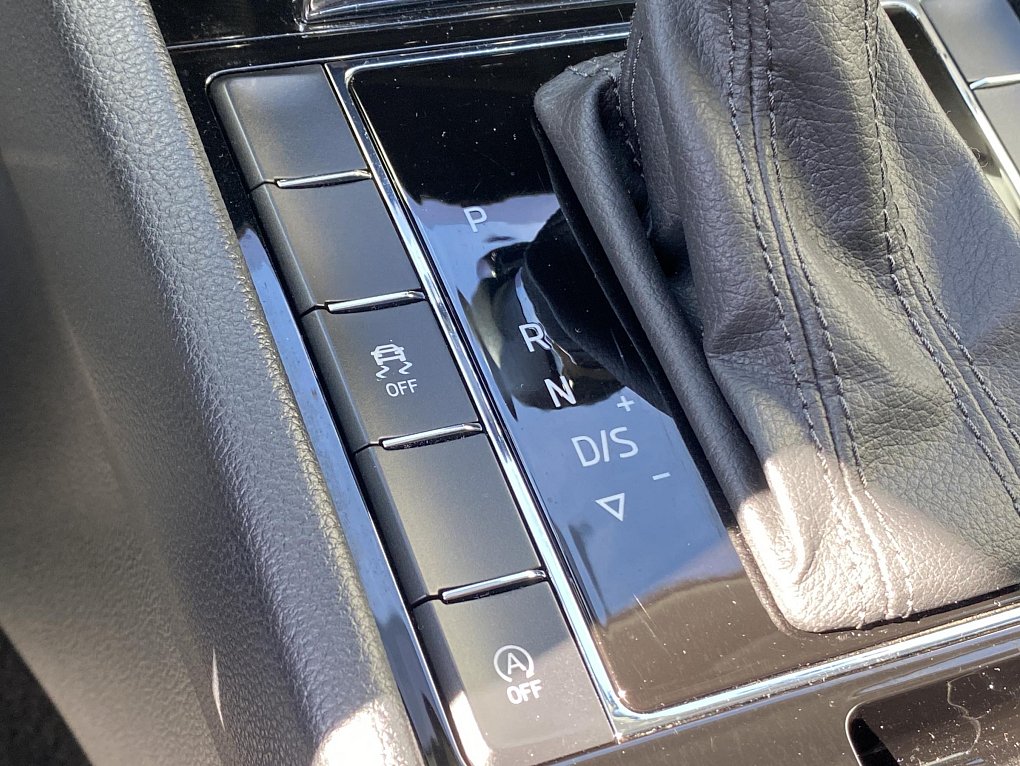 Škoda Superb III 2.0 TSi Edition 100