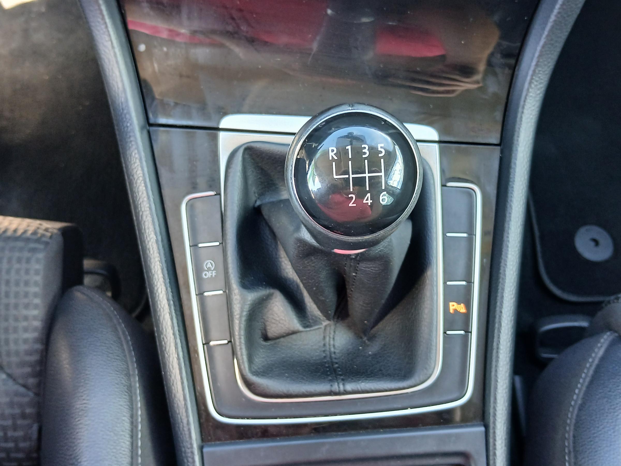 Volkswagen Golf, 2015 - pohled č. 19