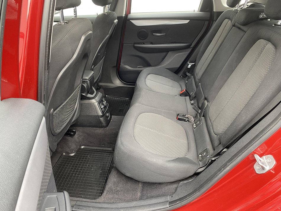BMW Řada 2 1.5i 