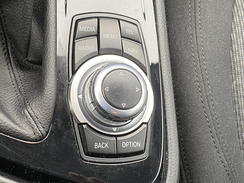 BMW Řada 2 1.5i 