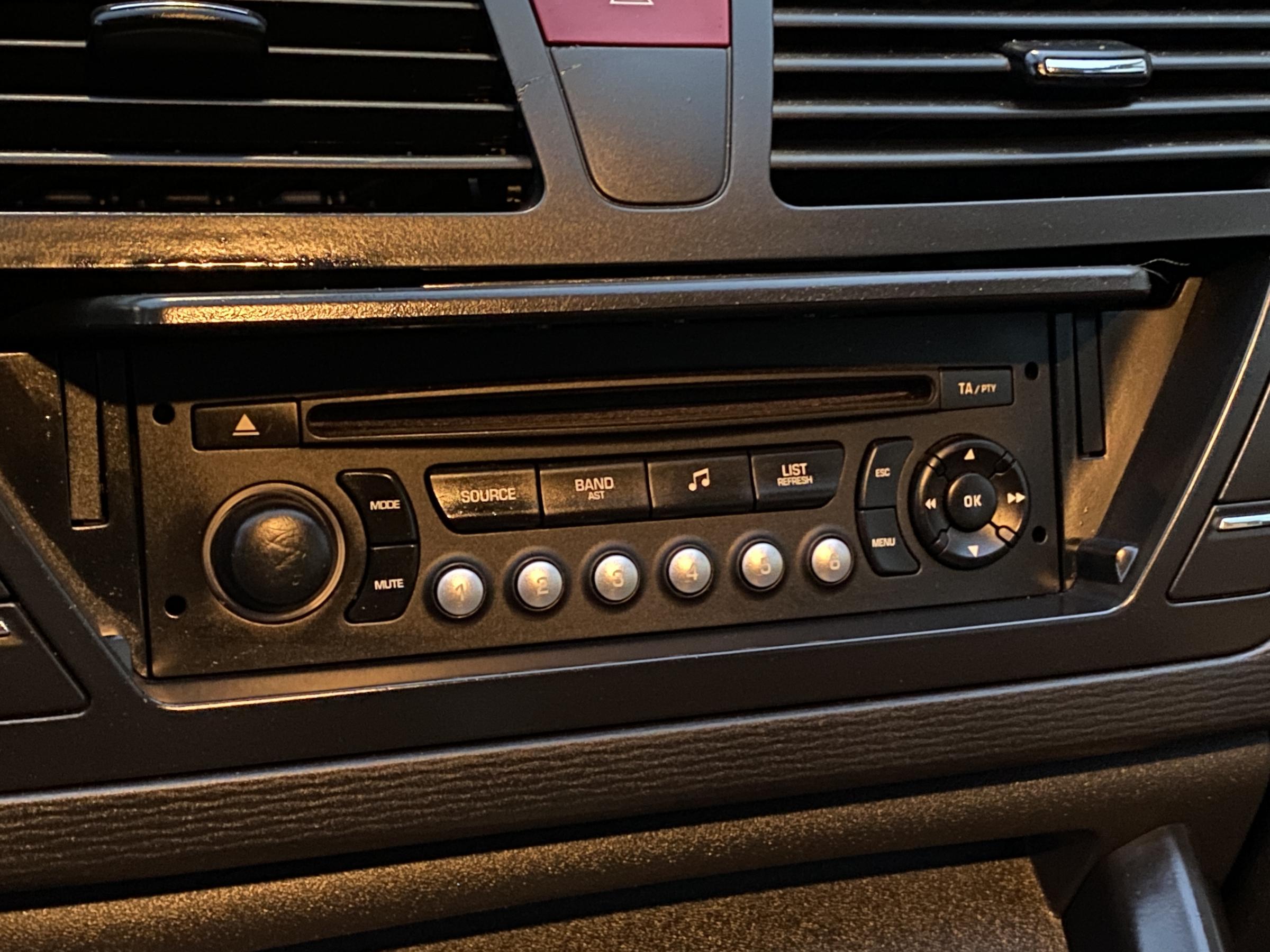 Citroën C4 Grand Picasso, 2011 - pohled č. 15