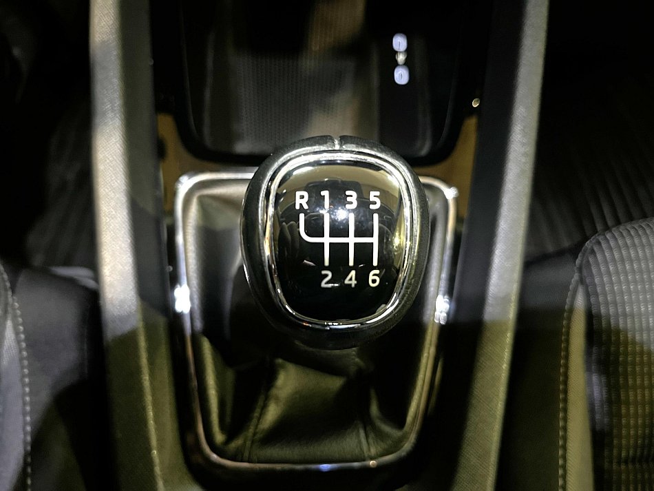 Škoda Octavia IV 2.0 TDi Ambition