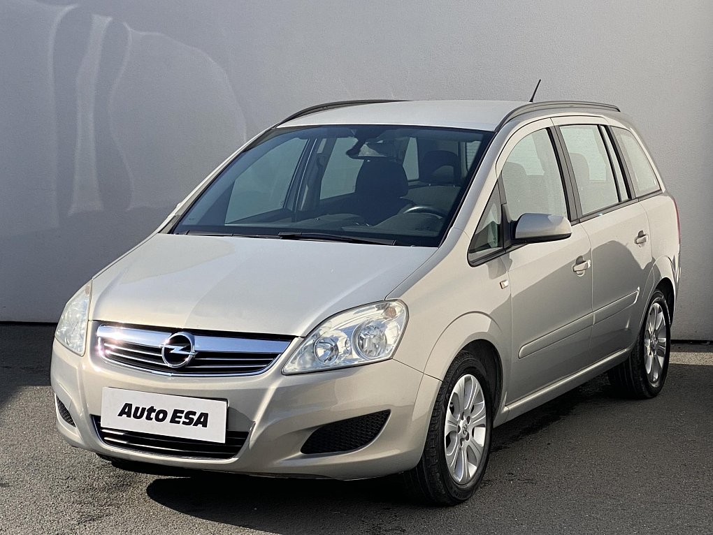 Opel Zafira 1.8 i  7míst
