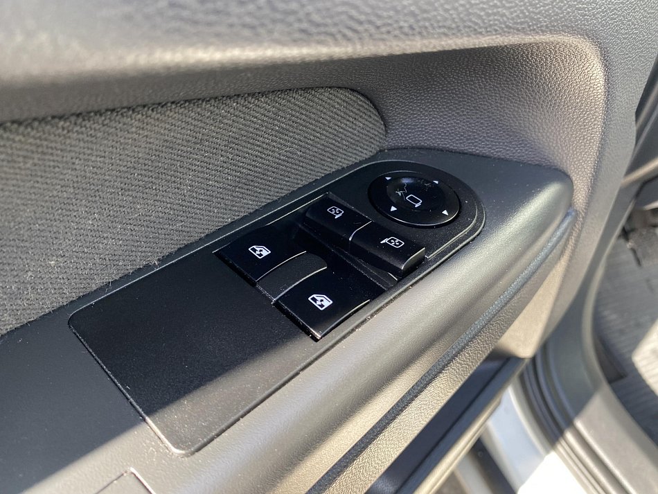 Opel Zafira 1.8 i  7míst