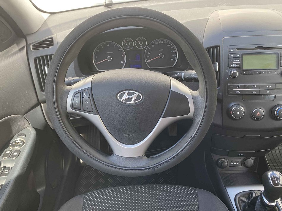 Hyundai I30 1.4  16V 