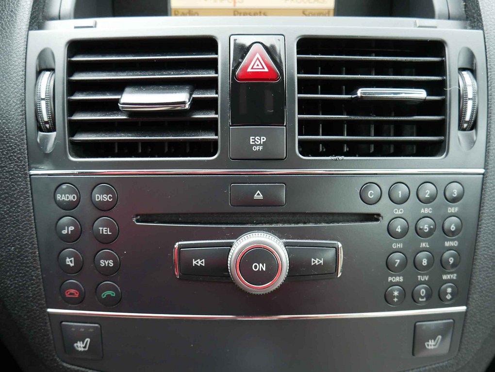 Mercedes-Benz Třída C 3.0 CDi Avantgarde C320 4Matic