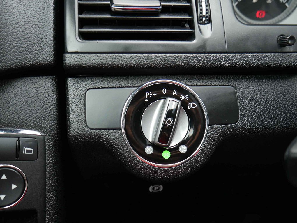 Mercedes-Benz Třída C 3.0 CDi Avantgarde C320 4Matic