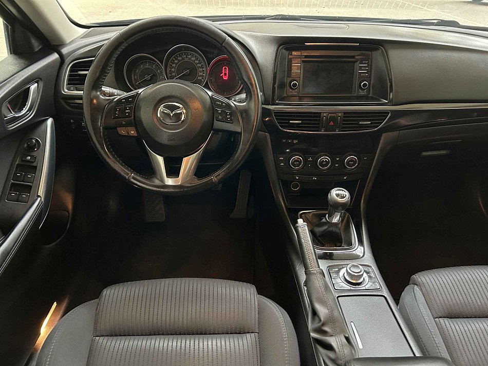Mazda 6 2.0i 