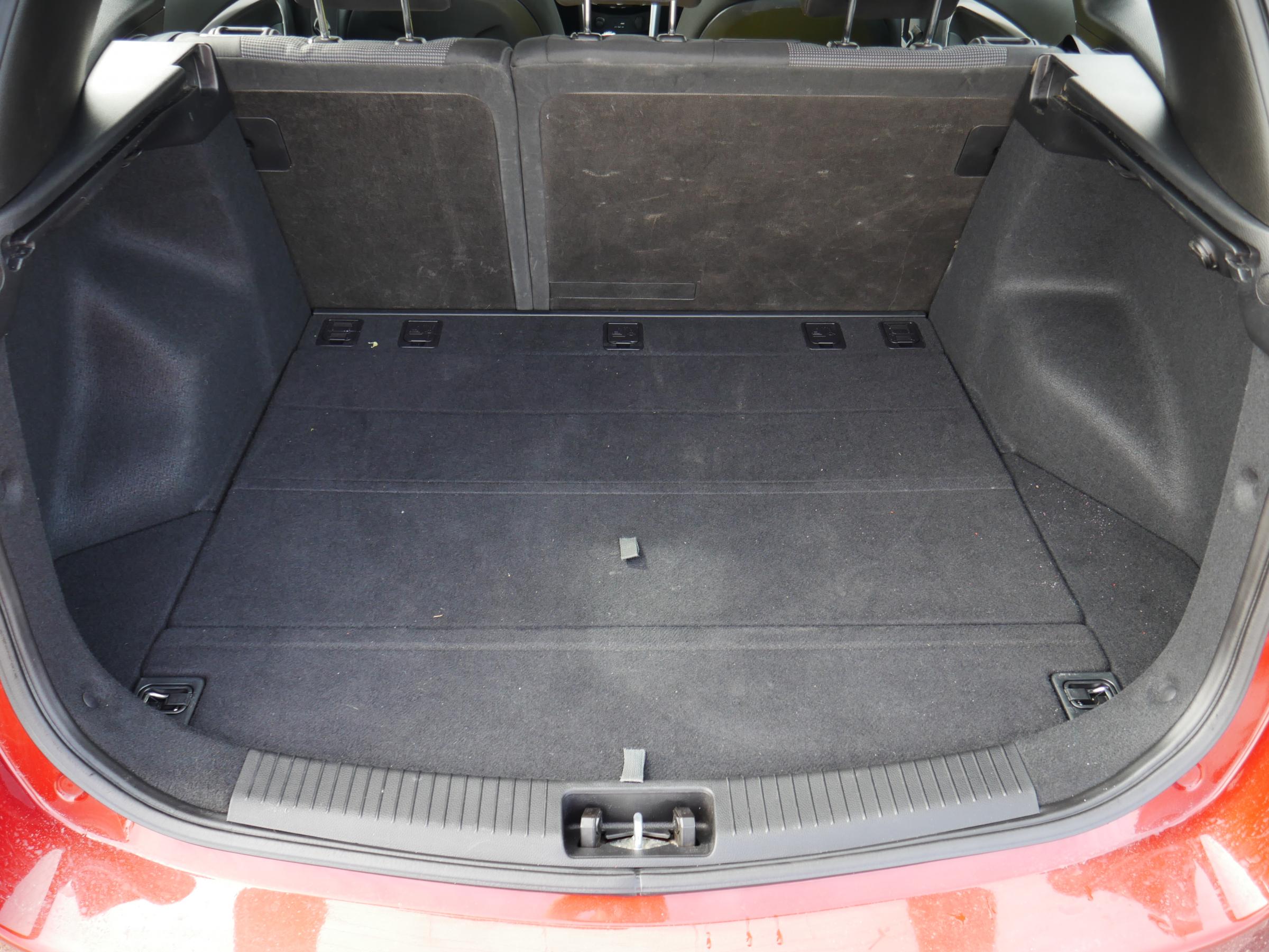 Hyundai i30, 2016 - pohled č. 7