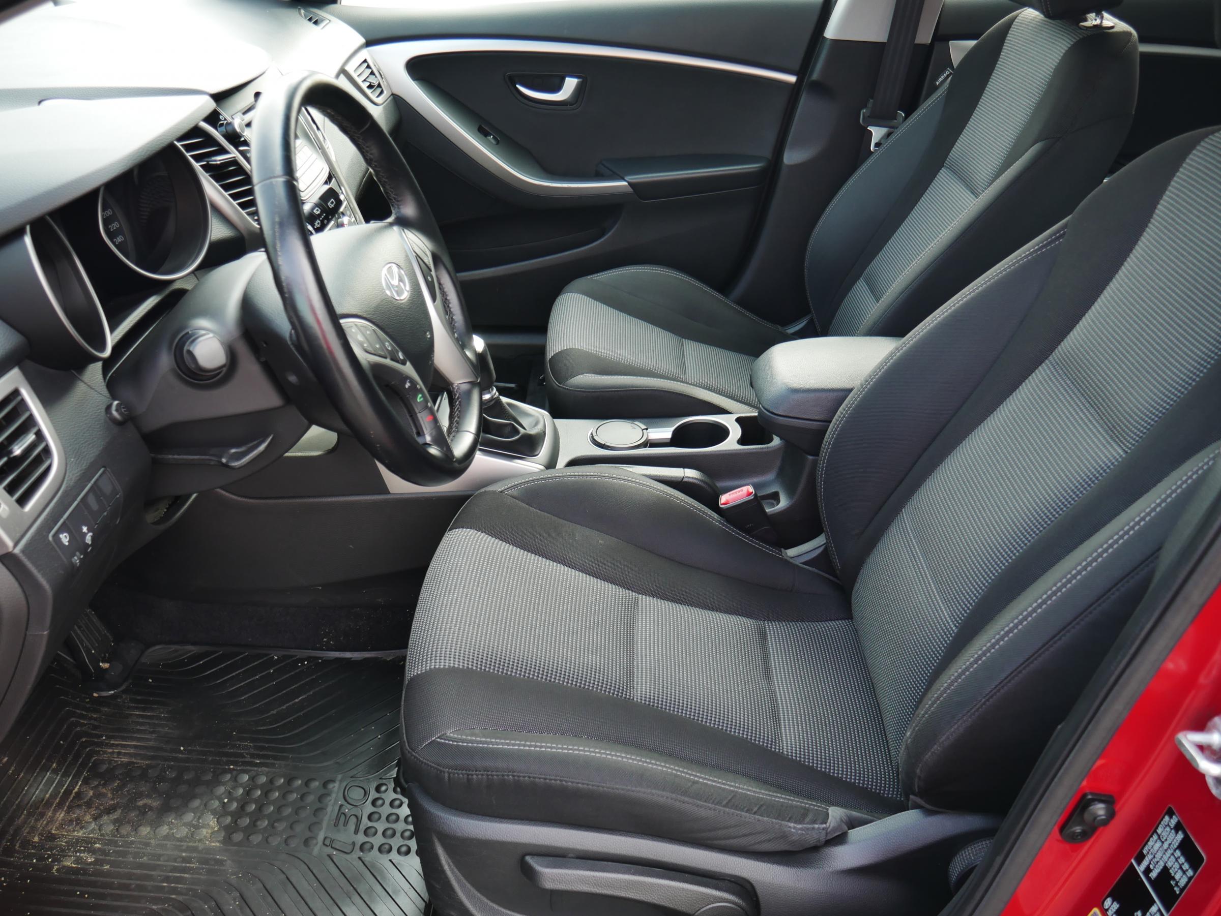 Hyundai i30, 2016 - pohled č. 9