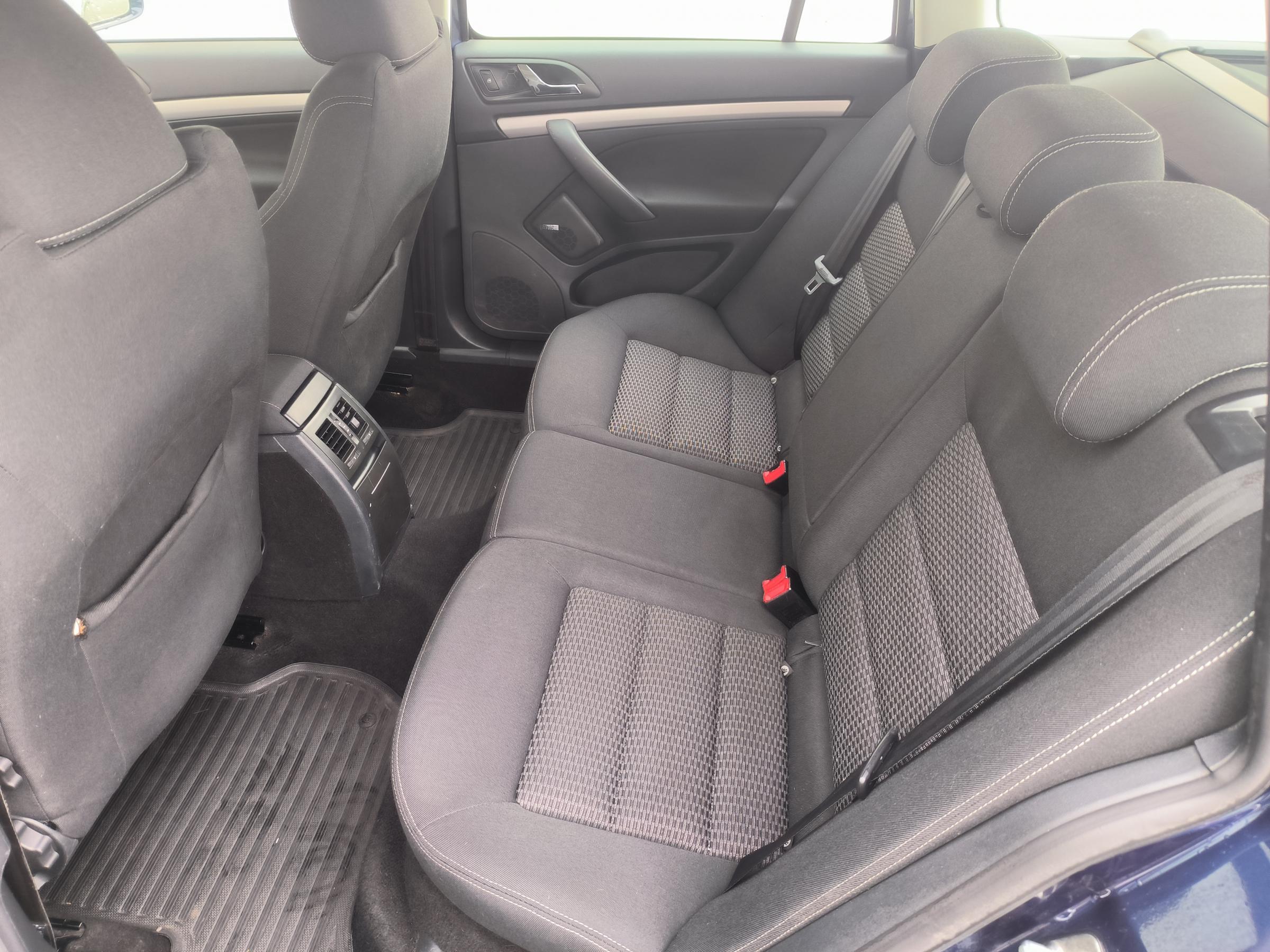 Škoda Octavia, 2013 - pohled č. 10