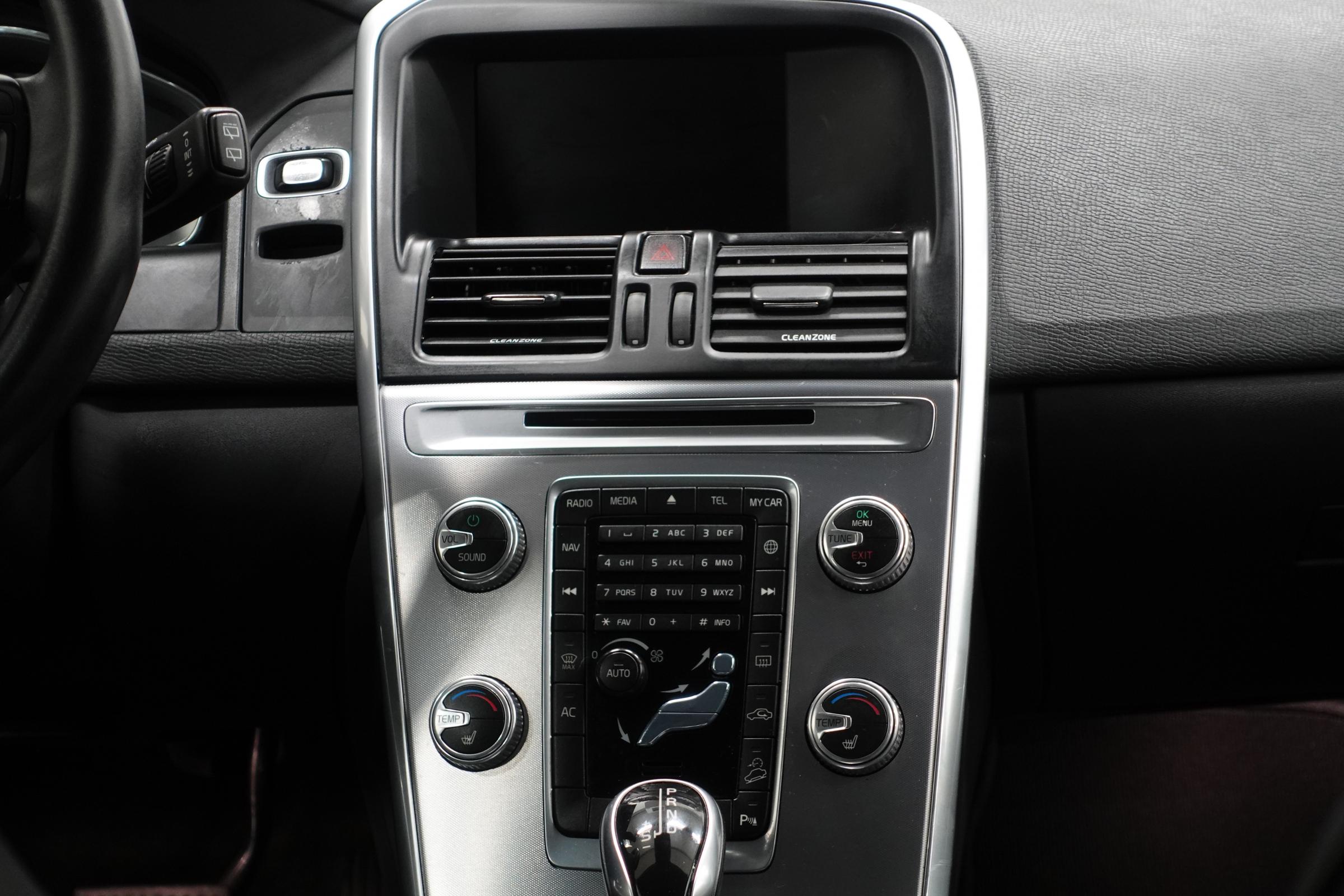 Volvo XC60, 2016 - pohled č. 10