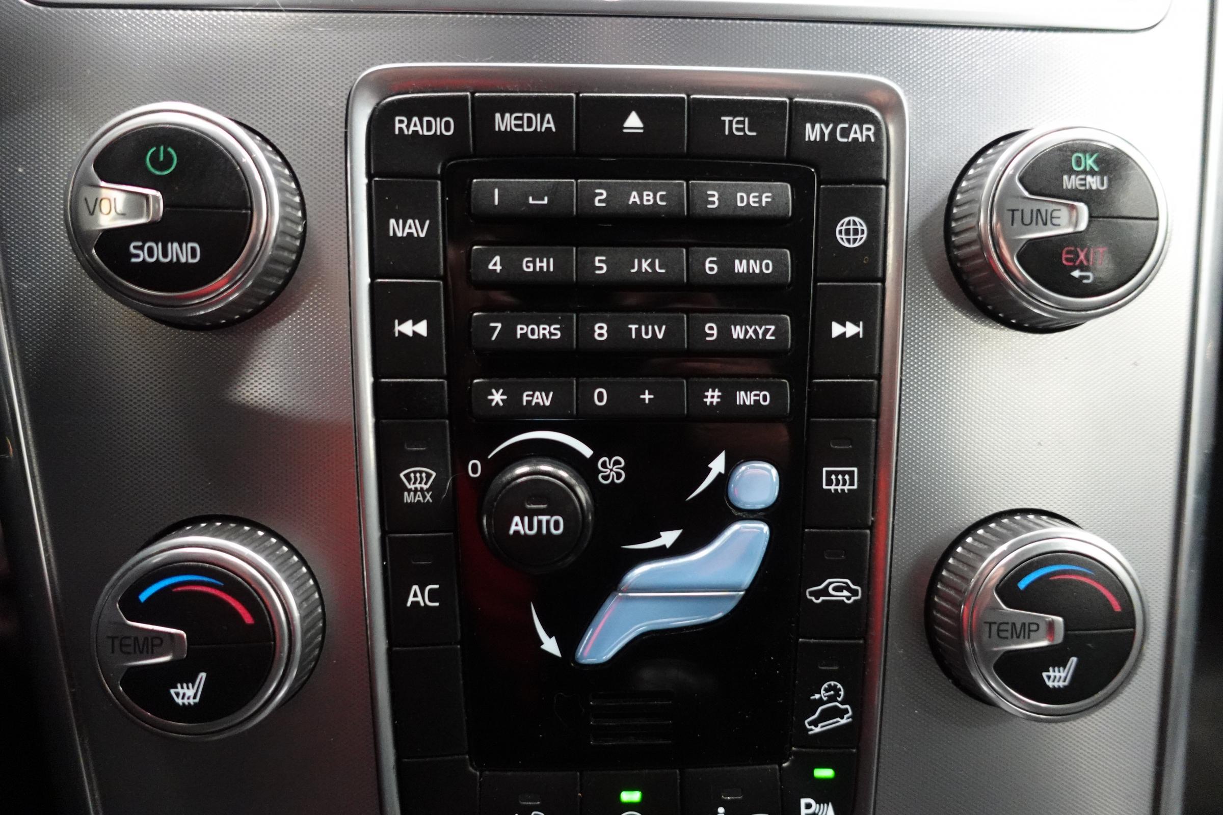 Volvo XC60, 2016 - pohled č. 18