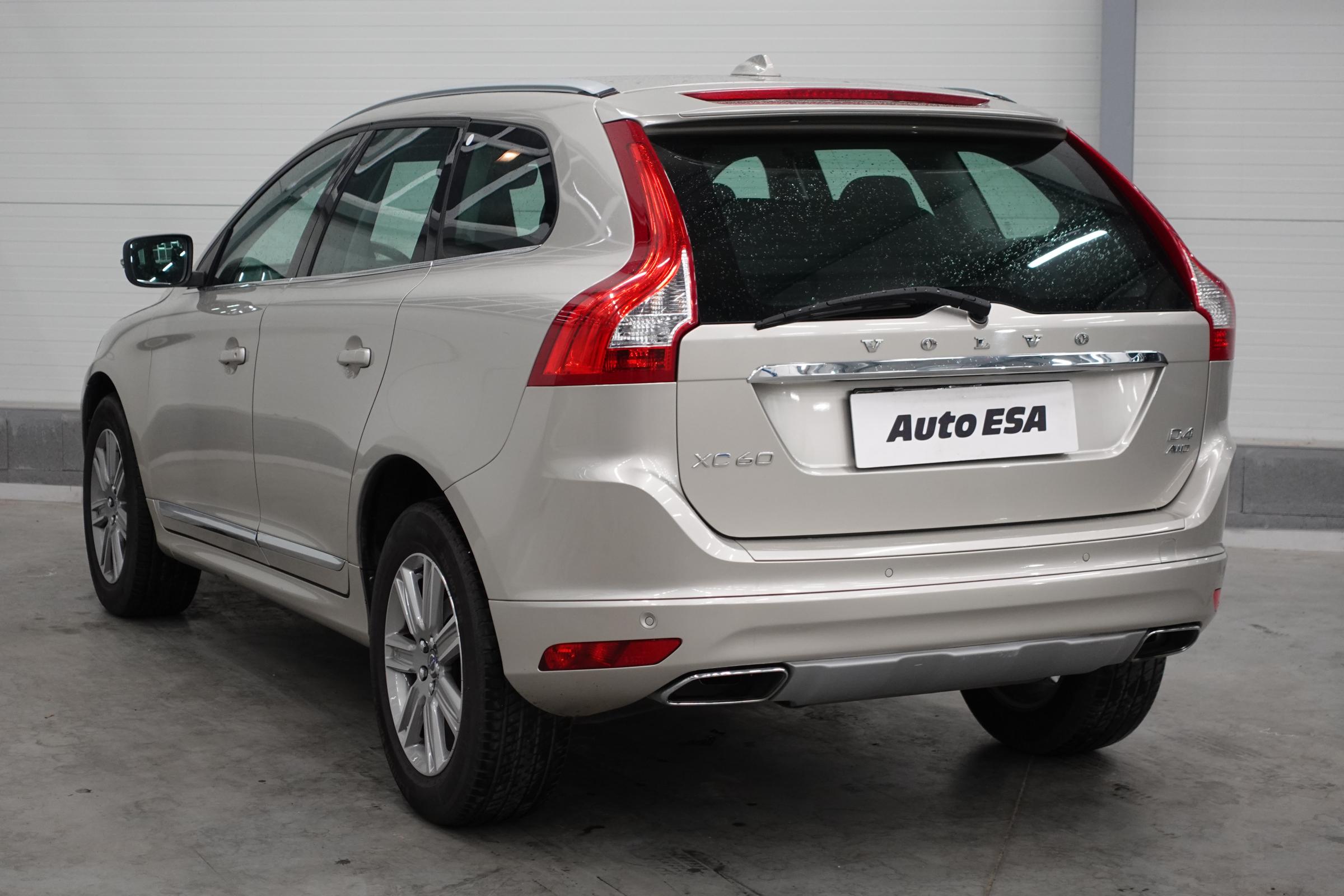 Volvo XC60, 2016 - pohled č. 6