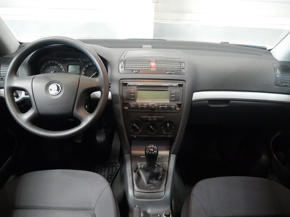 Škoda Octavia II 1.6i 