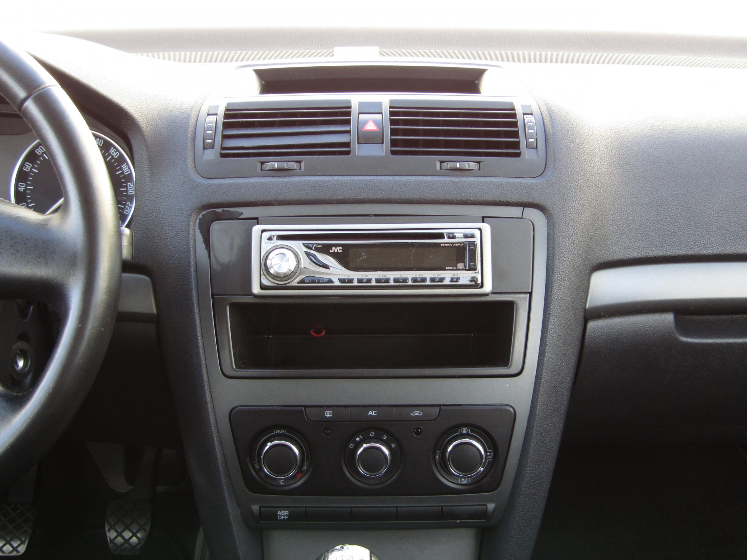 Škoda Octavia II, 2009 - pohled č. 12