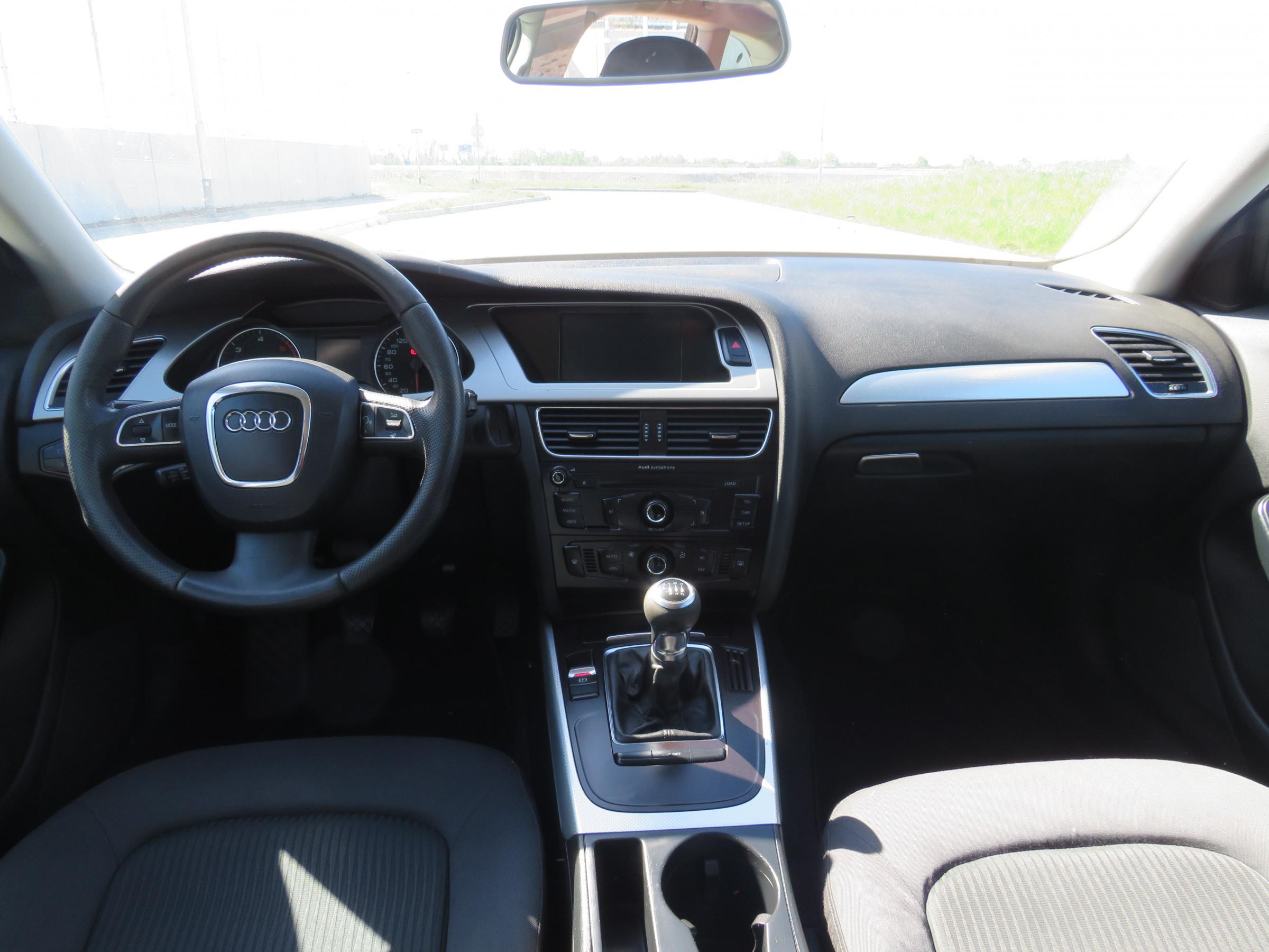 Audi A4, 2008 - pohled č. 12