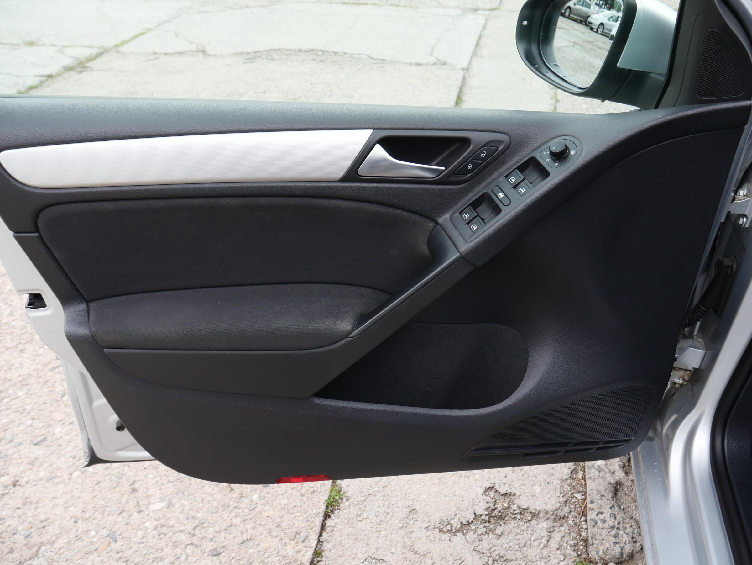 Volkswagen Golf, 2010 - pohled č. 19