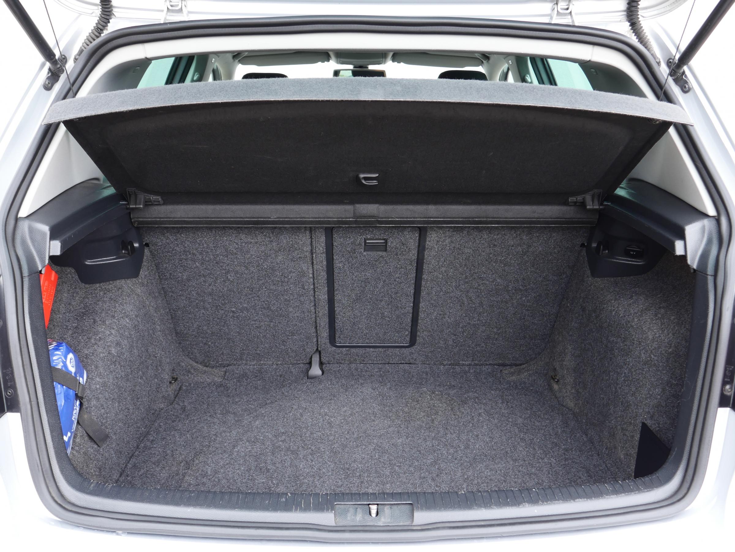 Volkswagen Golf, 2010 - pohled č. 8