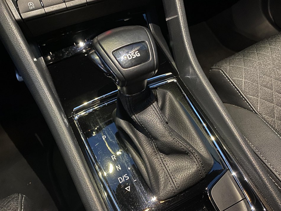 Škoda Karoq 1.5 TSI Style