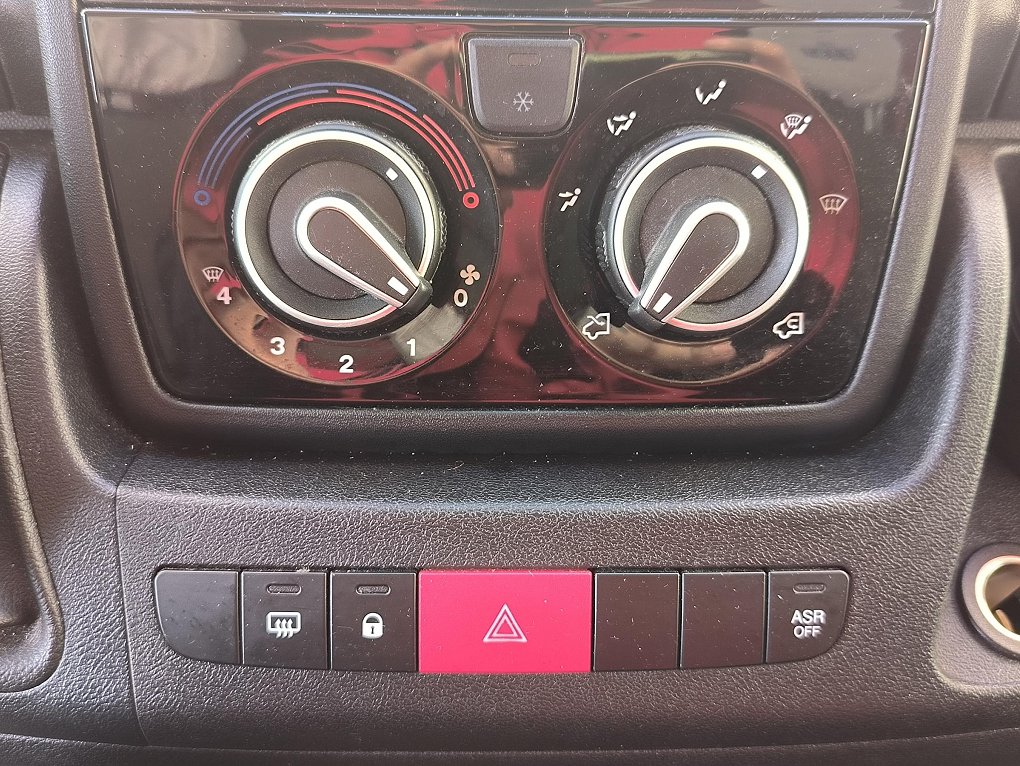 Fiat Ducato 2.3MJT  PLACHTA SPANÍ