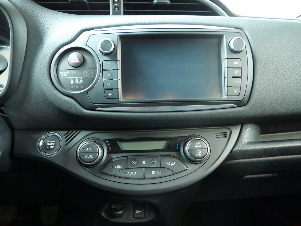 Toyota Yaris 1.3VVT-i 