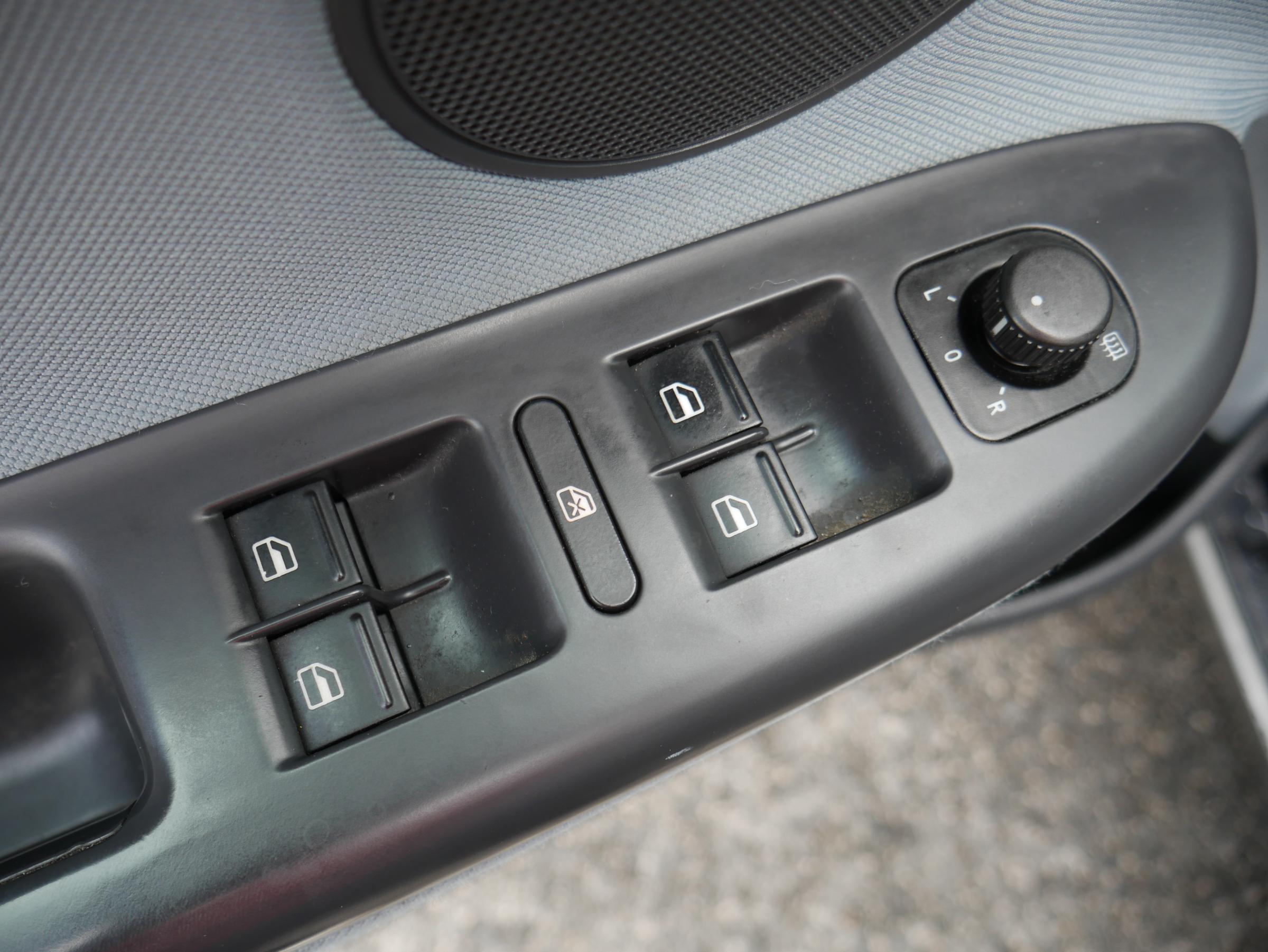 Volkswagen Golf Plus, 2008 - pohled č. 12