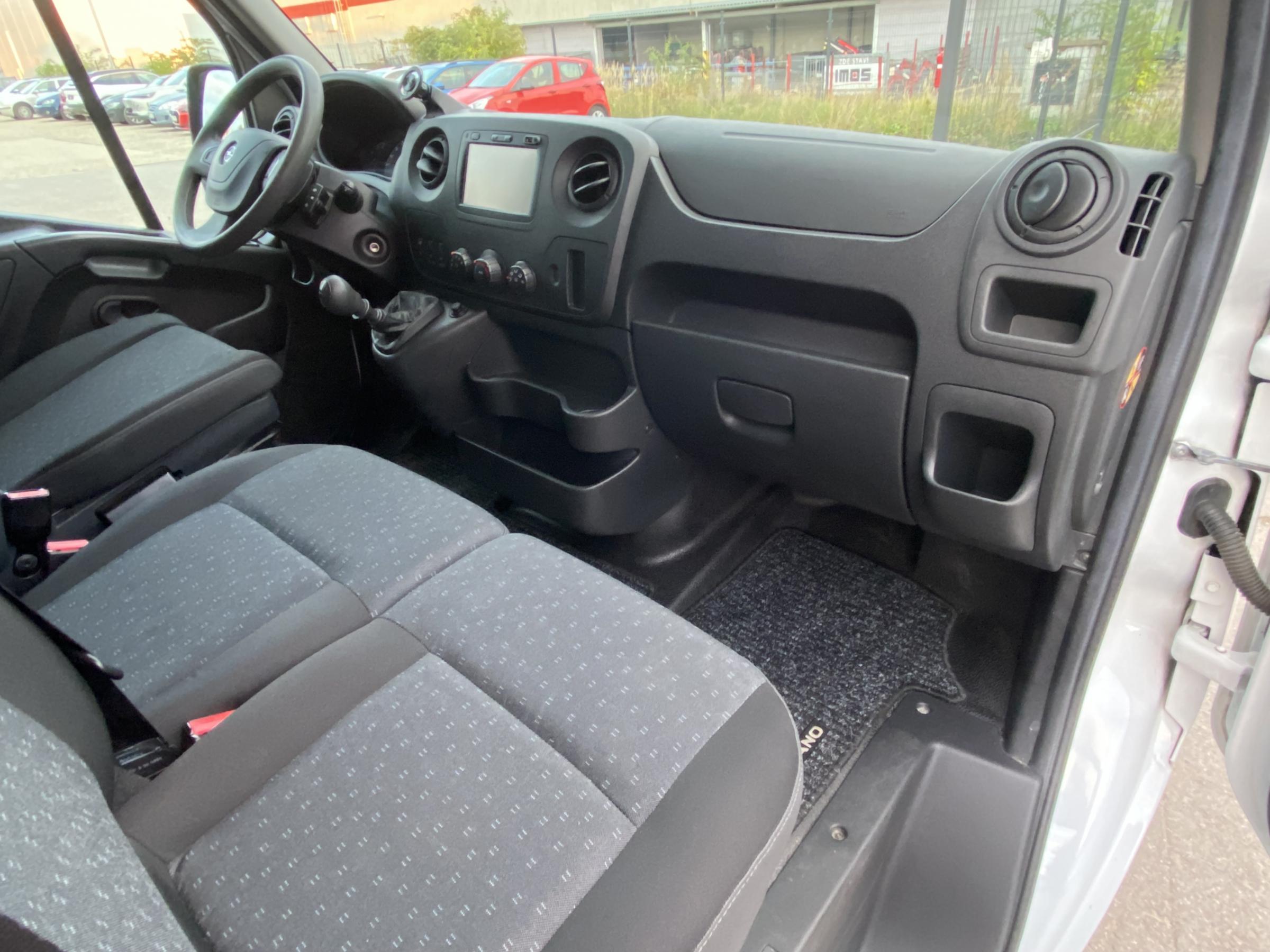 Opel Movano, 2018 - pohled č. 8