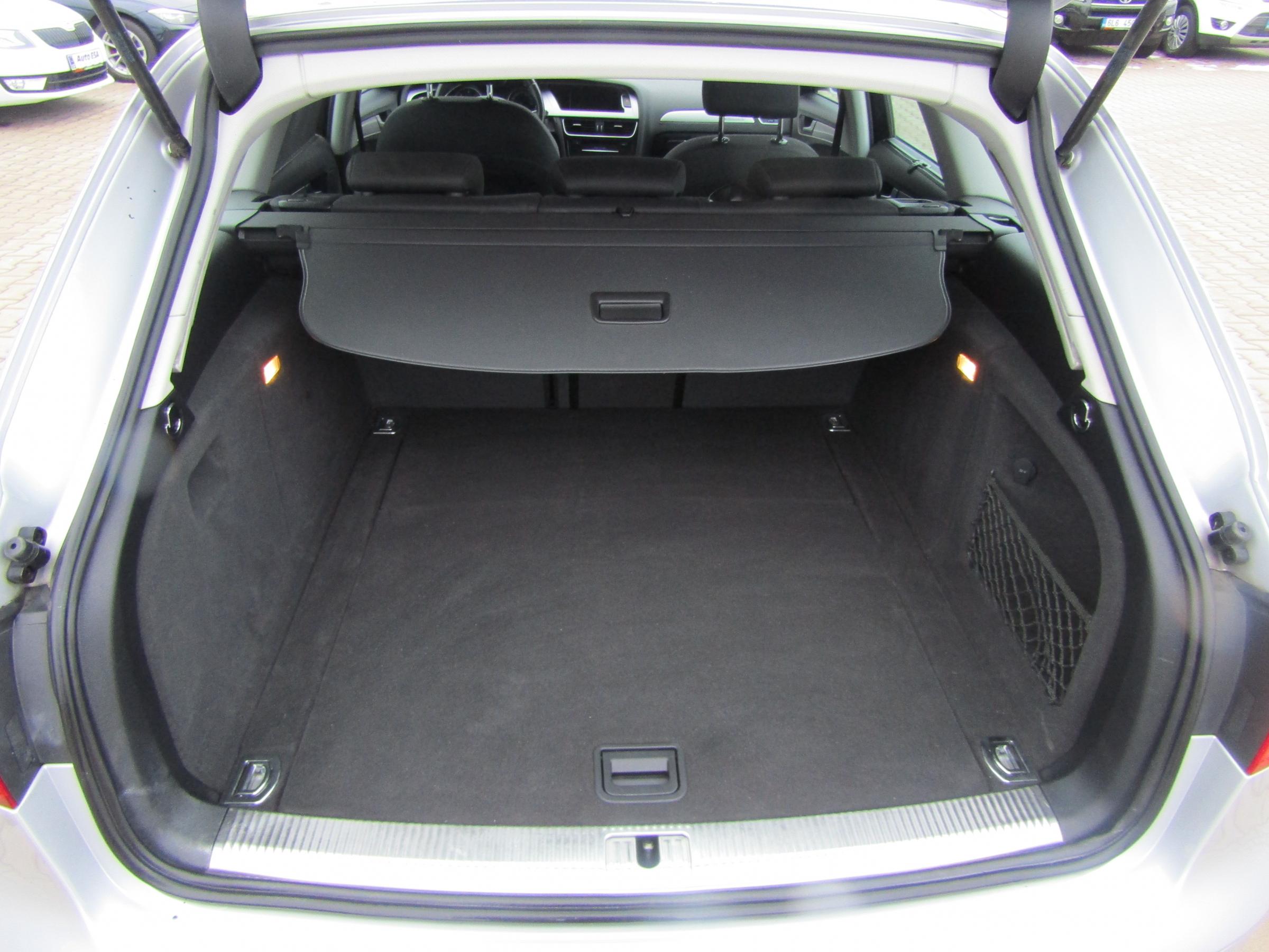 Audi A4 Allroad, 2010 - pohled č. 7